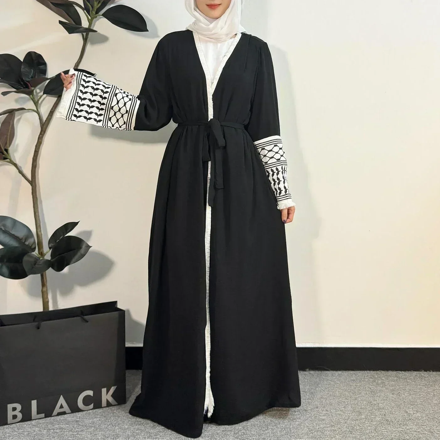 Abaya Femme - OpenFrontAbaya™ - Noir
