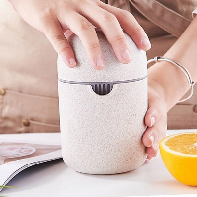 Presse agrumes - MiniFruitJuicer™ - Beige