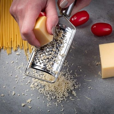 Râpe à fromage manuelle - NewCheeseGrater™ - Incurvé