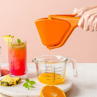 Presse agrumes - KitchenManualSqueezer™ - Orange