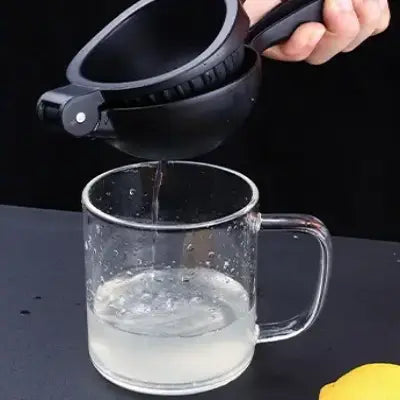 Presse agrumes - PressCitrusTool™ - Noir