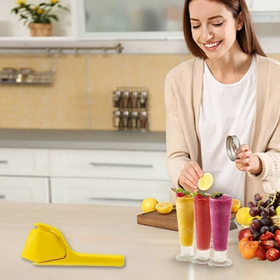 Presse agrumes - KitchenManualSqueezer™ - Jaune