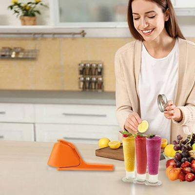 Presse agrumes - KitchenManualSqueezer™ - Orange