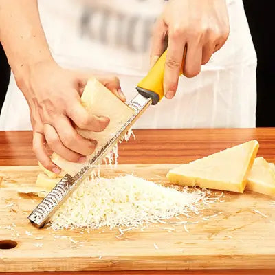 Outil de cuisine - ZesterGrater™ - Jaune