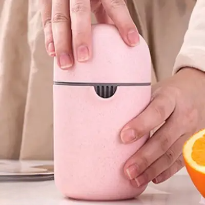 Presse agrumes - MiniFruitJuicer™ - Rose