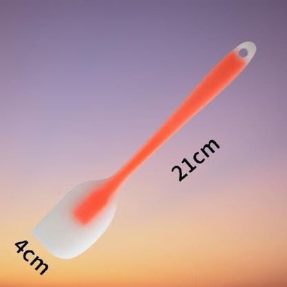 SiliconeCakeScraper™
