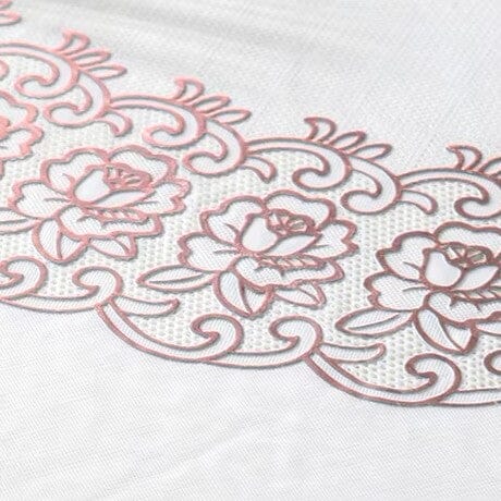 TableGuard™ - Roses Brodées
