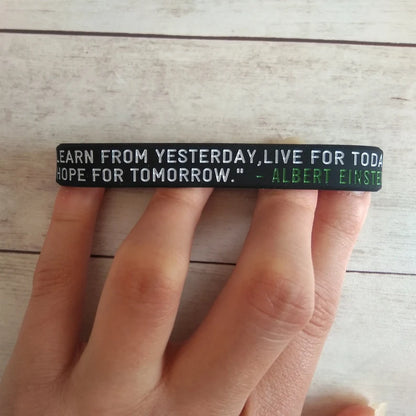 MotivationalSiliconeBracelet™ - Noir