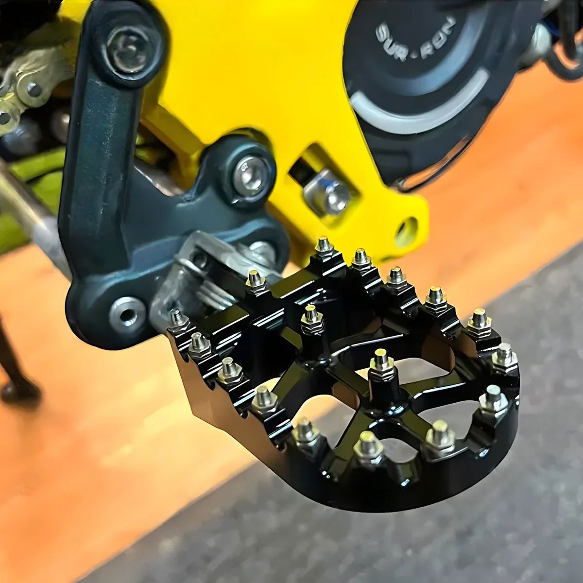 Repose Pieds - MotorcycleFootpegs™ - Noir