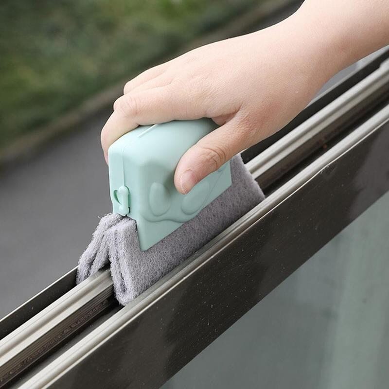Groovit™ - Window slit cleaner