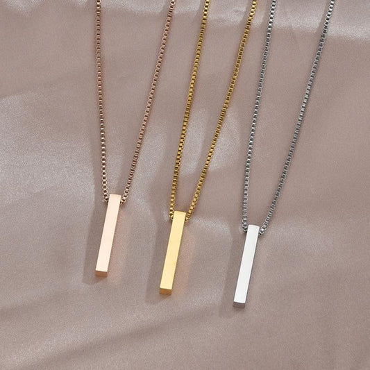Elegancy™ - Collier avec pendentif carré gravé | Bijoux